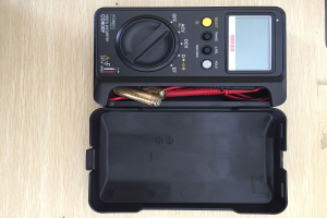 IDB-ICS-11 l. Multimeter Digital