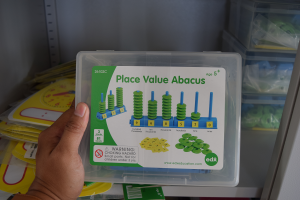 IDB-MTH.C-01 f. Place Value Abacus